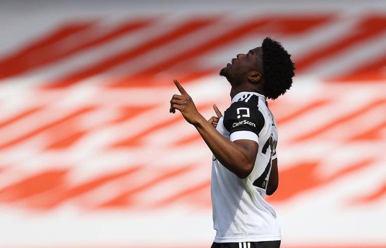 伯恩茅斯客场小胜富勒姆,士气大振 伯恩茅斯客场小胜富勒姆,士气大振