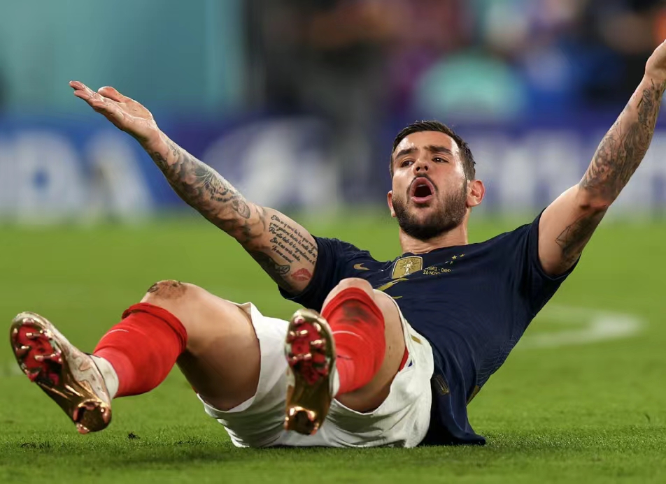 南特队员因伤退出本轮比赛 南特队员因伤退出本轮比赛