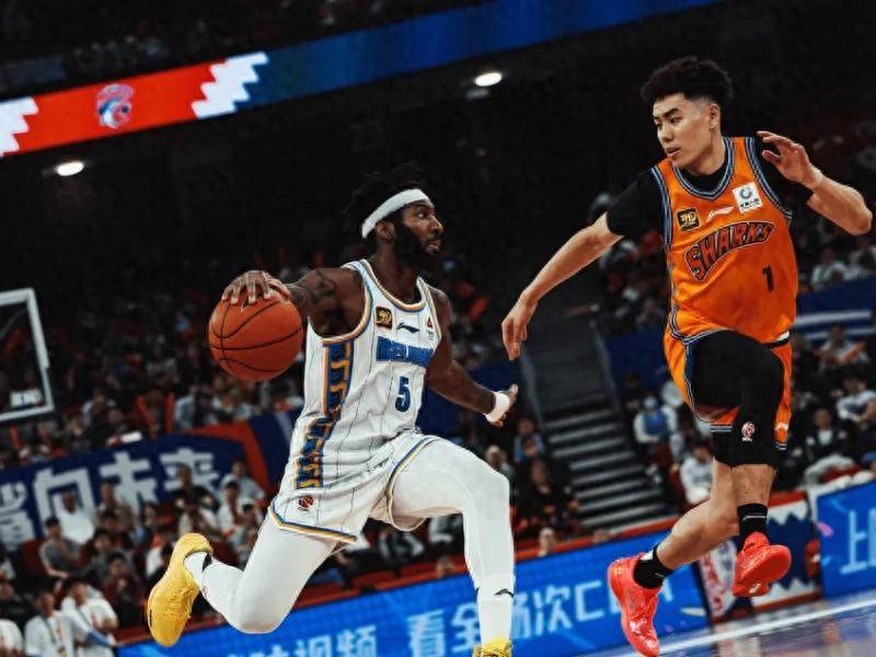 利记官网-海南男篮客场惨遭上海队逆转,遭遇失利