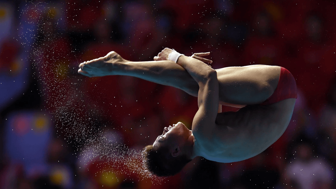 利记官方网站-比赛中的精彩瞬间让全场观众惊叹不已