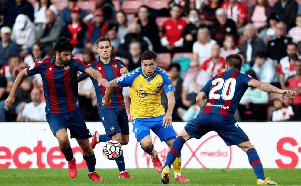 利记-阿拉维斯战平收获一分，莱万特遗憾错失胜机