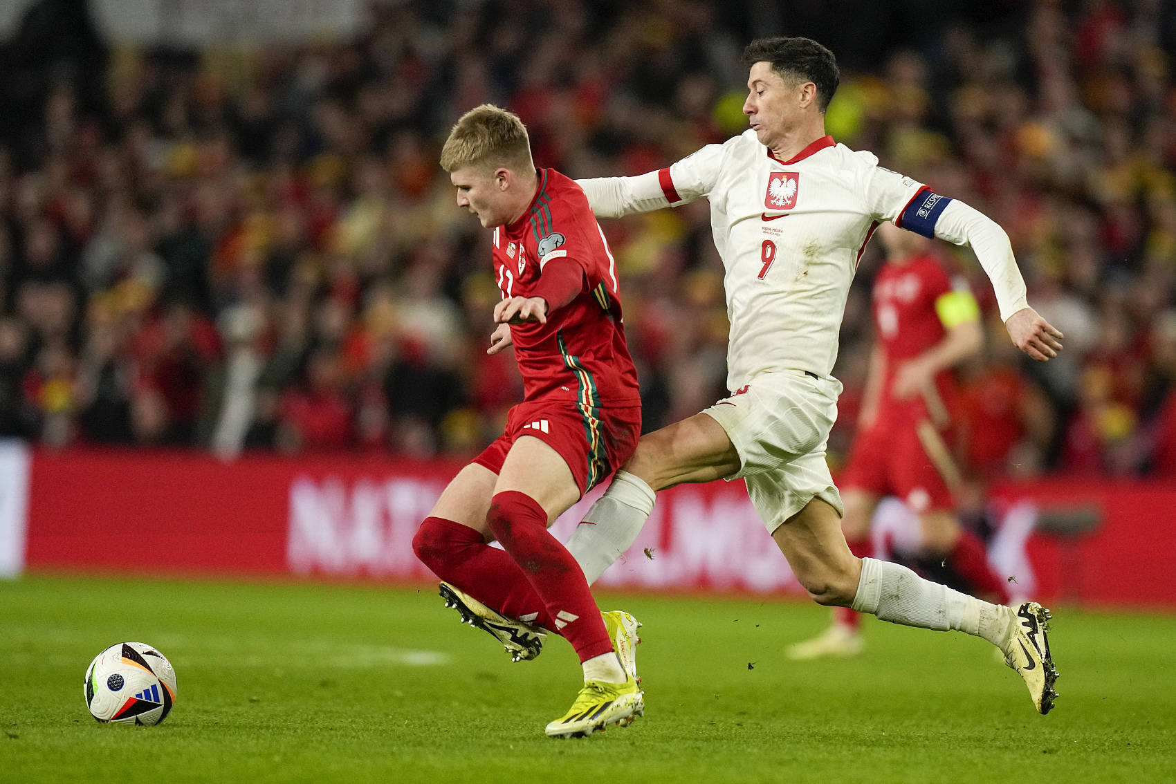 利记官方网站-波兰逆袭乌克兰，挺进欧预赛半决赛名单