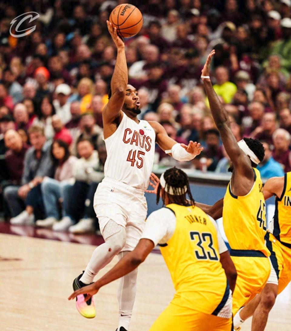 利记平台-NBA焦点战役！骑士胜步行者获系列赛开门红