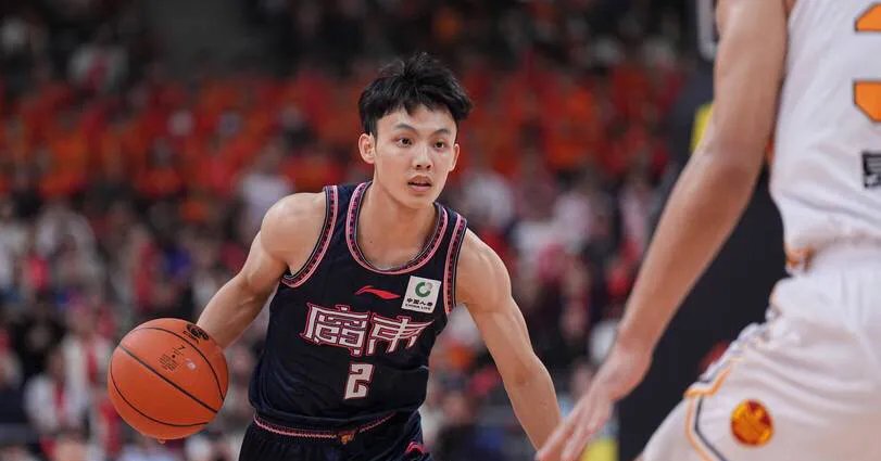 利记官方网站-篮球职业联赛季后赛开始，各队实力对决