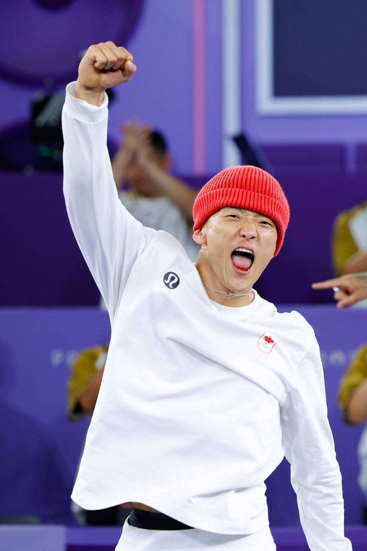 利记官方网站-加拿大男子田径选手勇夺金牌，冲向颠峰