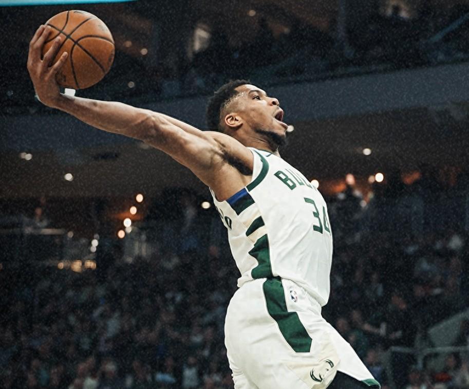 利记官网-雄鹿逆袭击败猛龙，字母哥再度展现统治力