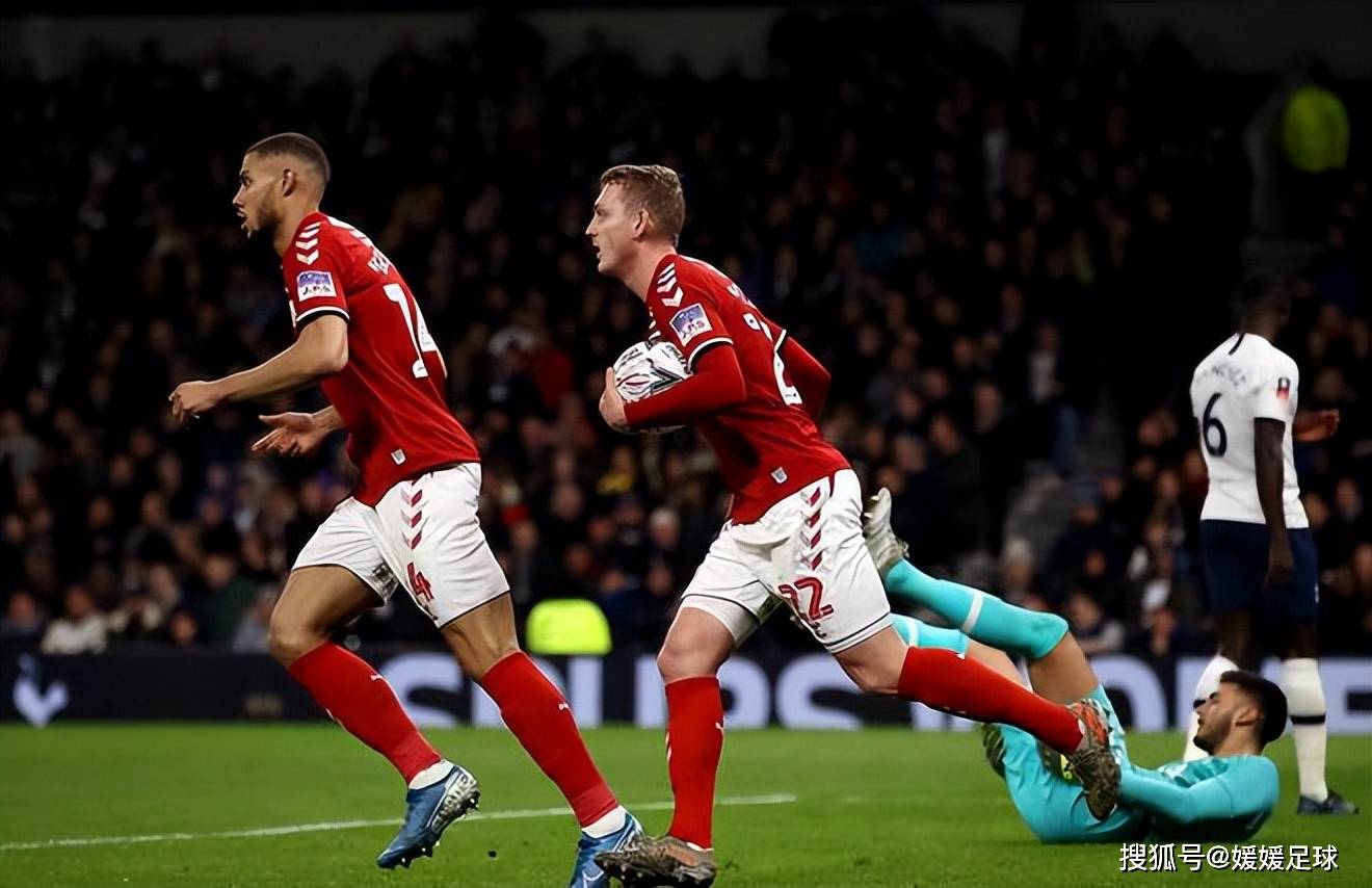 利记平台-瓦朗谢纳士气如虹，全队誓为胜利拼尽全力